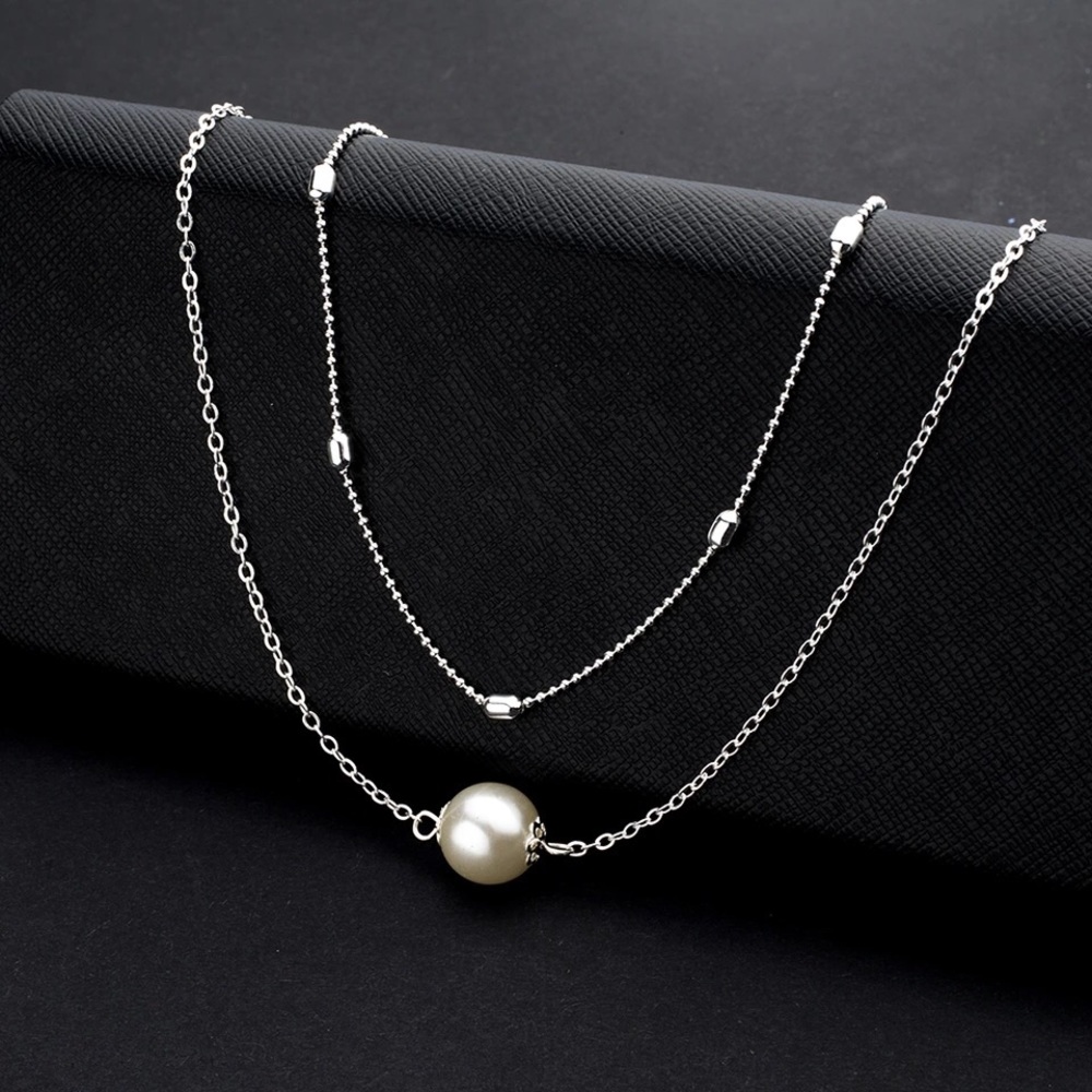 🛍NEW⚡️ Silver Pearl Layered Choker - Picture 3 of 8